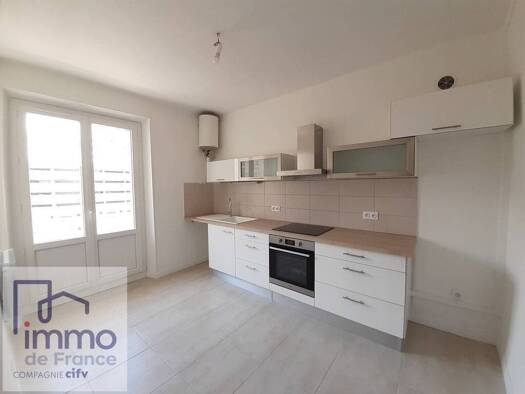 Appartement à louer 925 € 3 pièces 2 chambres 81,5 m² 3ème étage Grenoble 38000