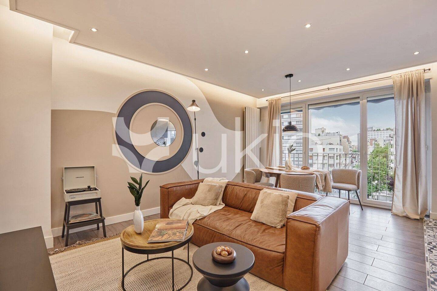 Appartement 3 pièces 87 m² · à Paris 15ème Arrondissement · 87 m² · 5 735 €/mois