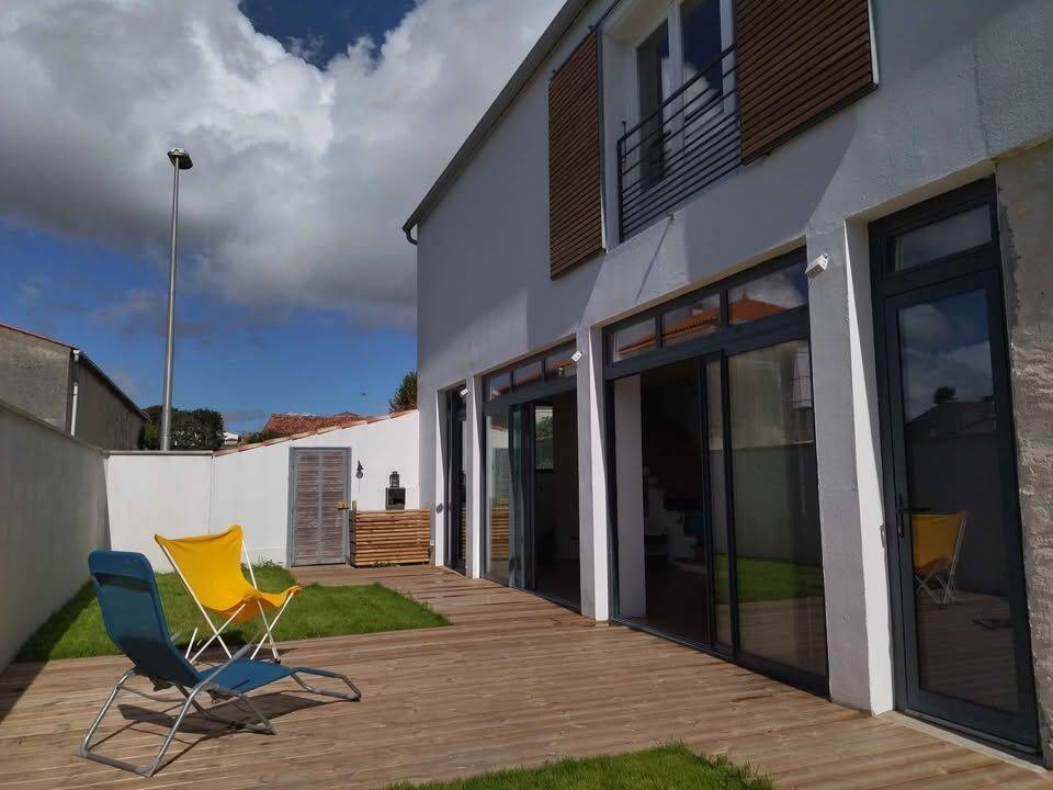 Maison 6 pièces 236 m² · à Thairé · 236,2 m² · 388 500 €
