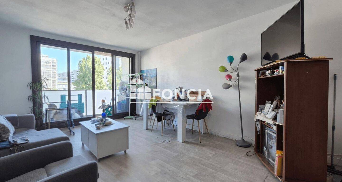 Appartement 3 pièces 67 m² · à Paris 18ème Arrondissement · 66,9 m² · 440 000 €
