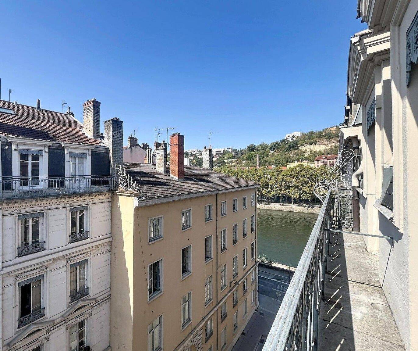 Appartement 4 pièces 112 m² · à Lyon 2ème Arrondissement · 112 m² · 2 100 €/mois
