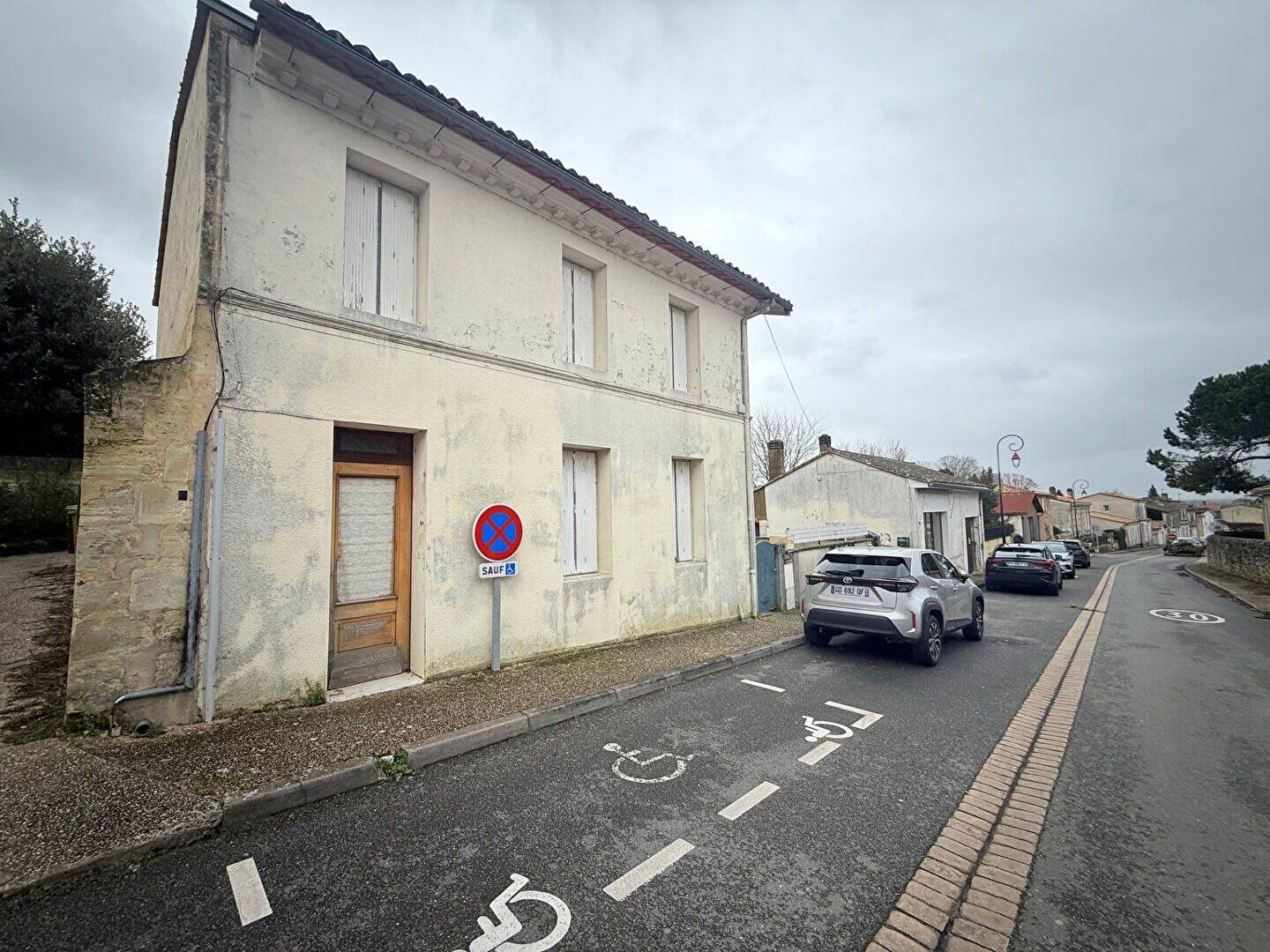 Maison 5 pièces 95 m² · à Fronsac · 95 m² · 119 000 €