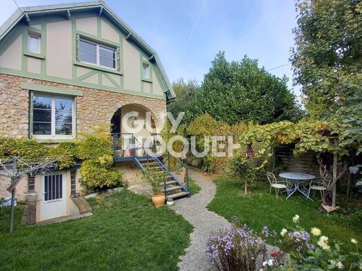 Maison à vendre 283 500 € 5 pièces 2 chambres 96 m² 689 m² de terrain Centre Ville Dreux 28100