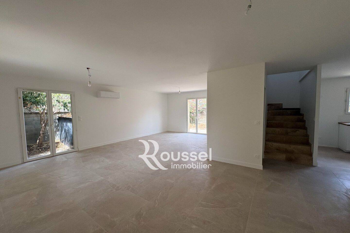 Maison 4 pièces 96 m² · à Gigean · 95,6 m² · 1 325 €