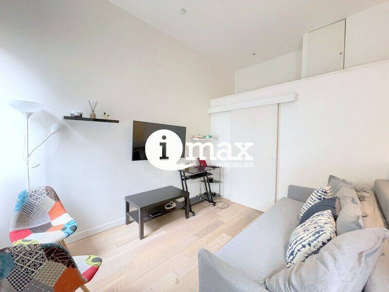 Appartement 1 pièce 23 m² · à Courbevoie · 23 m² · 900 €/mois