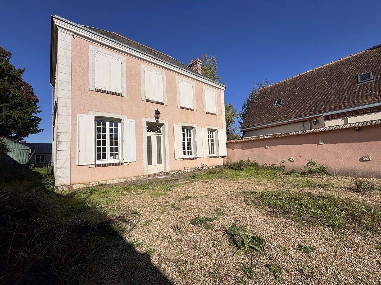 Maison 6 pièces 123 m² · à Meslay-le-Vidame · 122,9 m² · 850 €/mois
