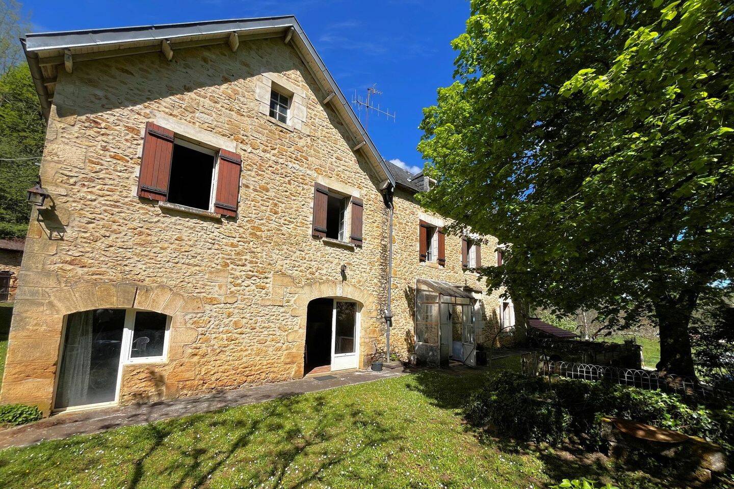 Maison 8 pièces 200 m² · à Gourdon · 200 m² · 320 000 €