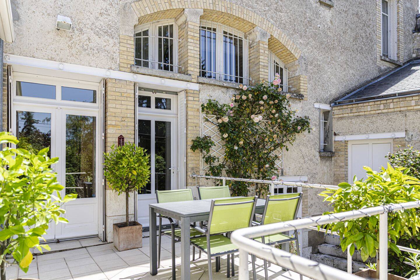 Maison 8 pièces 250 m² · à Orléans · 250 m² · 832 000 €
