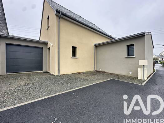 Maison de plain-pied à vendre 330 000 € 5 pièces 4 chambres 115 m² 269 m² de terrain La Gouesnière 35350