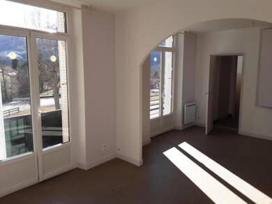 Appartement à louer 529 € 2 pièces 1 chambre 40,4 m² RDC/1 La Freissinouse 05000