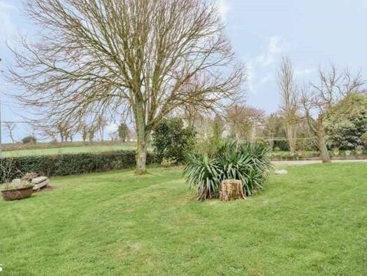 Maison à vendre 296 520 € 6 pièces 4 chambres 137 m² 1 093 m² de terrain La Trinite Plouzané 29280