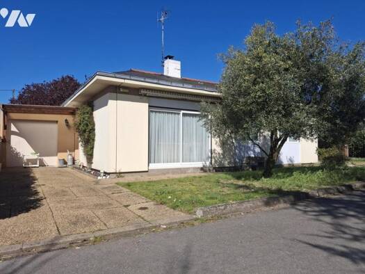 Maison de plain-pied à vendre 233 200 € 5 pièces 3 chambres 589 m² de terrain Couëron 44220