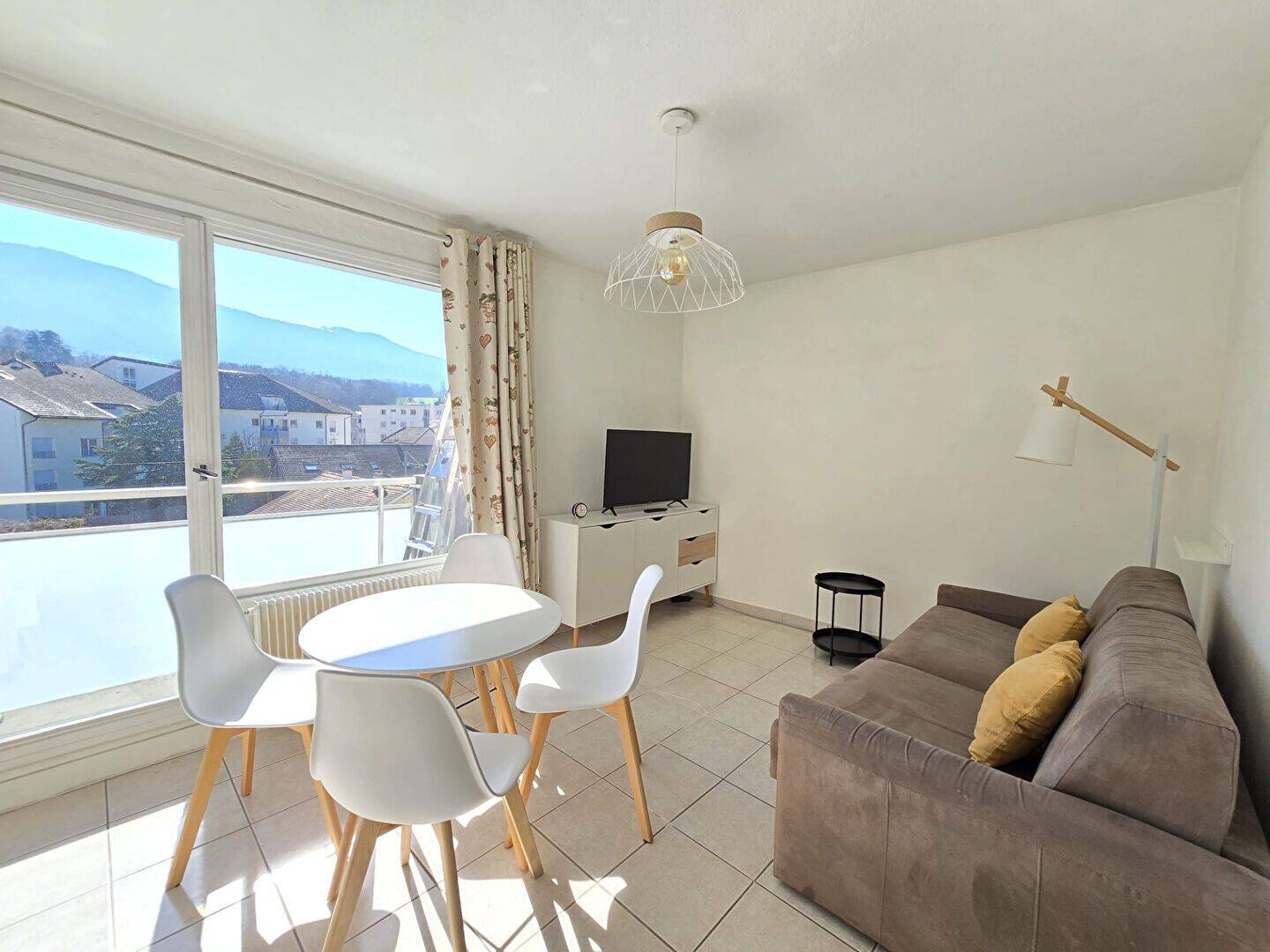 Appartement 1 pièce 22 m² · à Collonges-sous-Salève · 22,3 m² · 745 €/mois