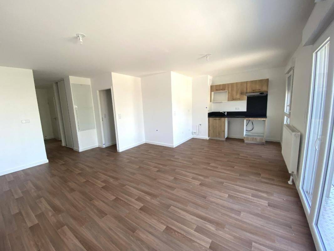 Appartement 3 pièces 74 m² · à Chartres · 74 m² · 890 €