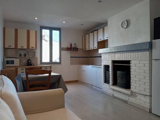 Maison à vendre 76 650 € 4 pièces 2 chambres 65 m² 78 m² de terrain Castillon-en-Couserans 09800