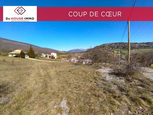Terrain constructible viabilisé à vendre 149 000 € 1 505 m² de terrain Châteauneuf-Val-Saint-Donat 04200