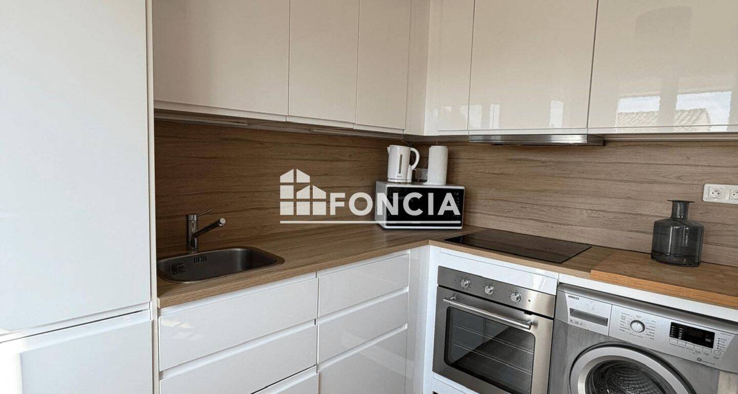 Appartement 3 pièces 57 m² · à Aix-en-Provence · 56,6 m² · 1 451 €/mois