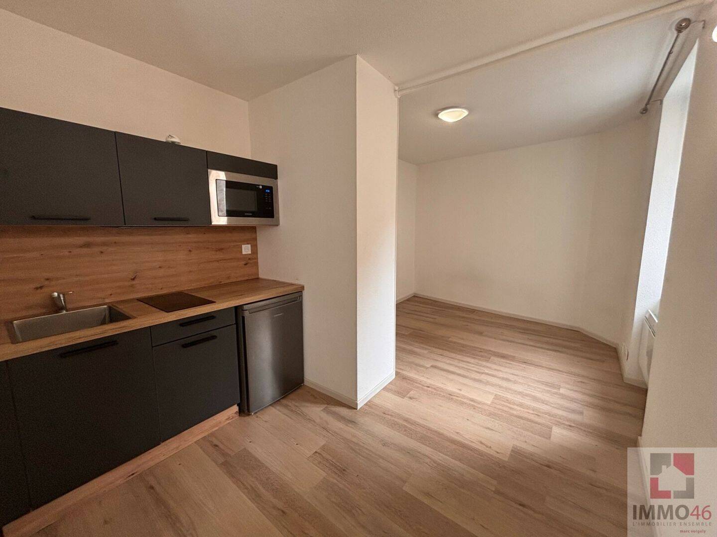 Appartement 1 pièce 20 m² · à Cahors · 20 m² · 350 €