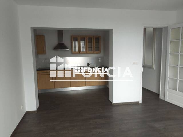 Appartement 3 pièces 59 m² · à Reims · 58,7 m² · 725 €