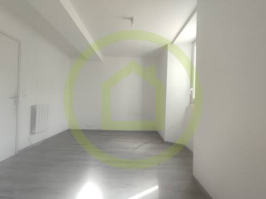 Immeuble à vendre 234 000 € 280 m² Saint-Genis-de-Saintonge 17240