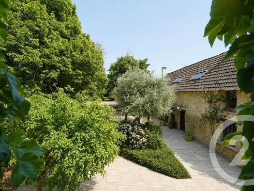Maison à vendre 495 000 € 8 pièces 7 chambres 361 m² 1 417 m² de terrain Mareuil-lès-Meaux 77100