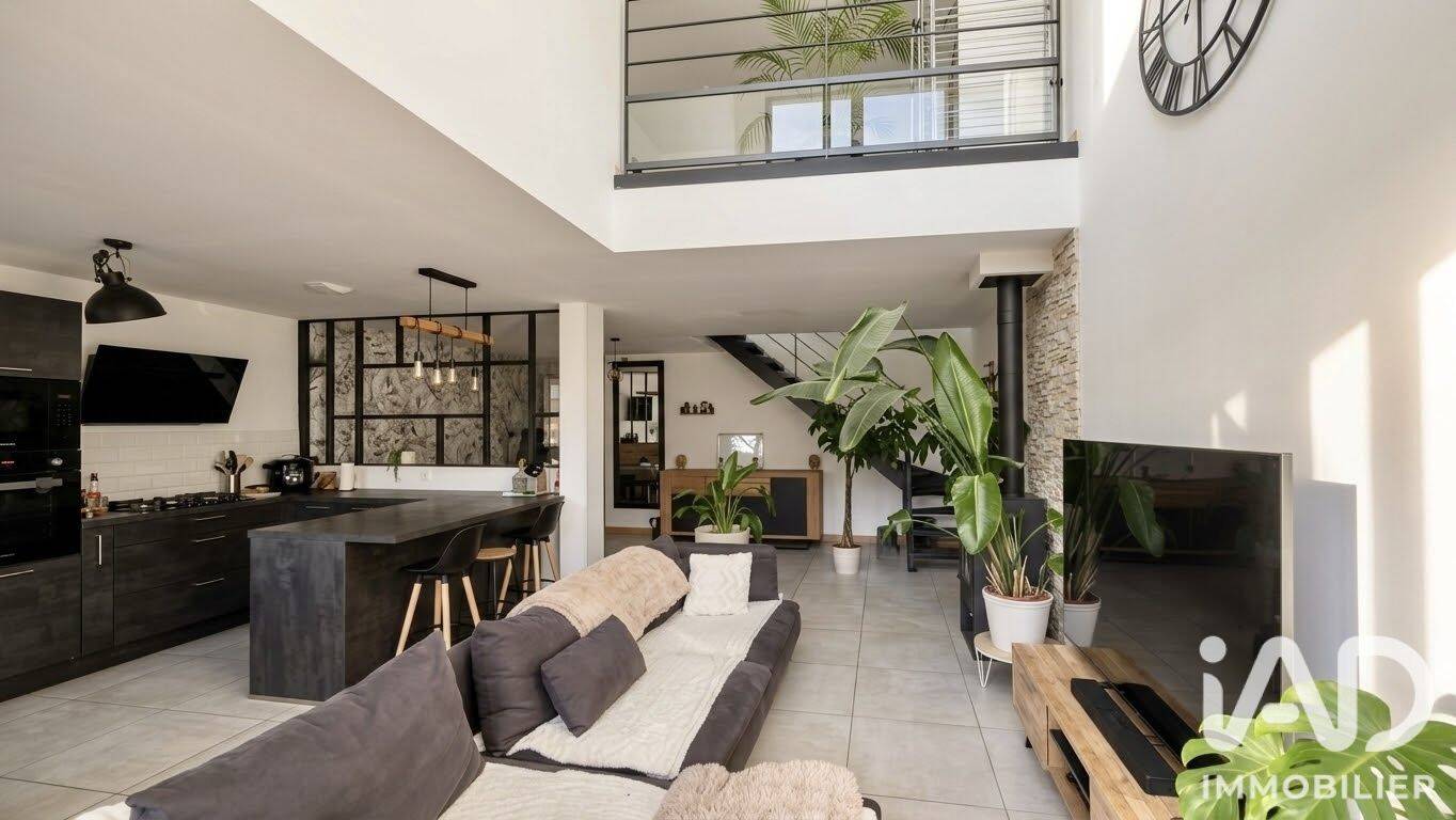 Maison 5 pièces 123 m² · à Guichen · 123,4 m² · 350 000 €