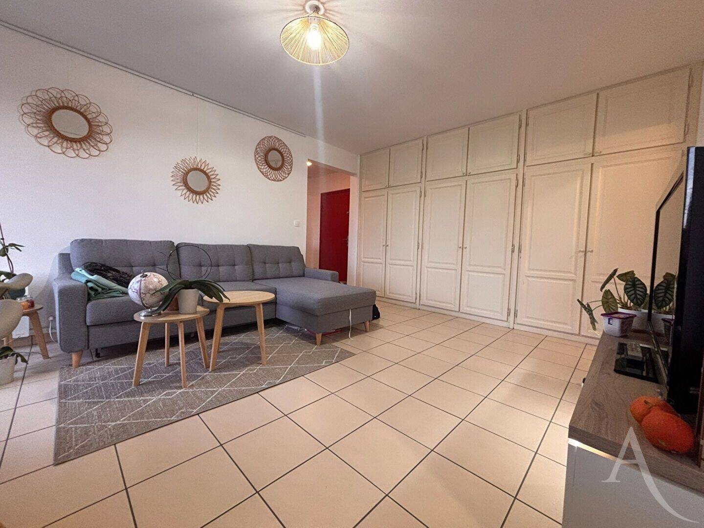 Appartement 2 pièces 43 m² · à Bourges · 42,9 m² · 560 €