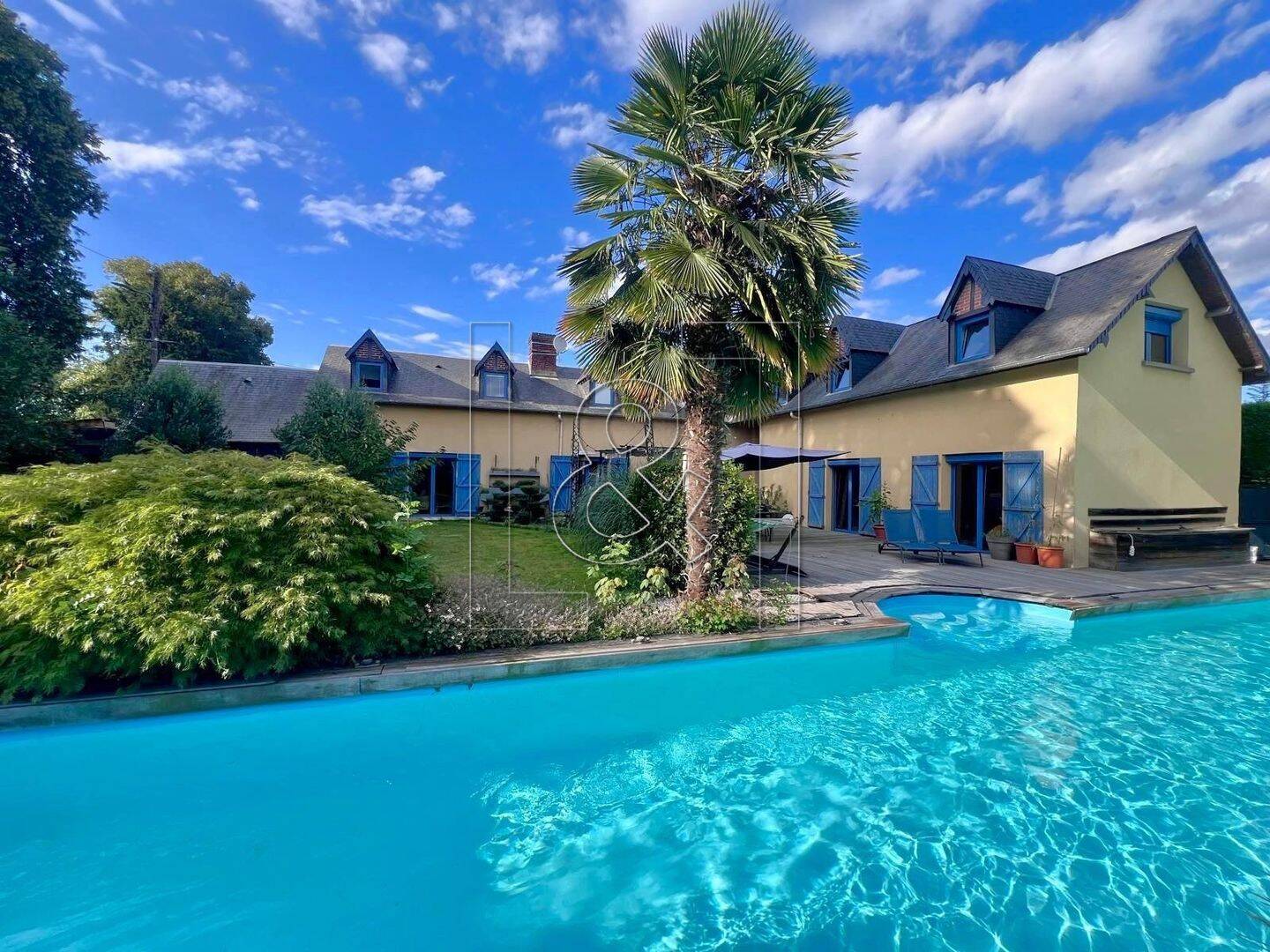 Maison 7 pièces 300 m² · à Tourville-la-Rivière · 300 m² · 735 000 €