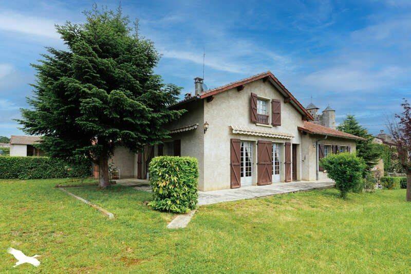 Maison 7 pièces 172 m² · à Montjoie-en-Couserans · 171,7 m² · 220 920 €