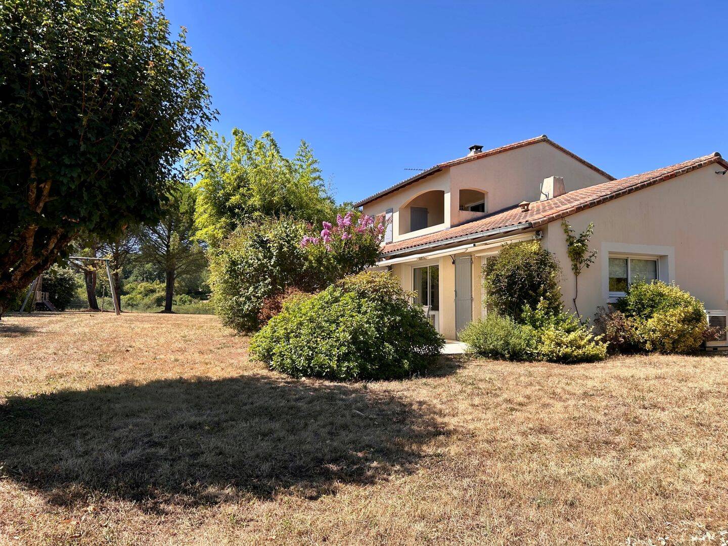 Maison 8 pièces 167 m² · à Saint-Benoît · 167 m² · 483 000 €