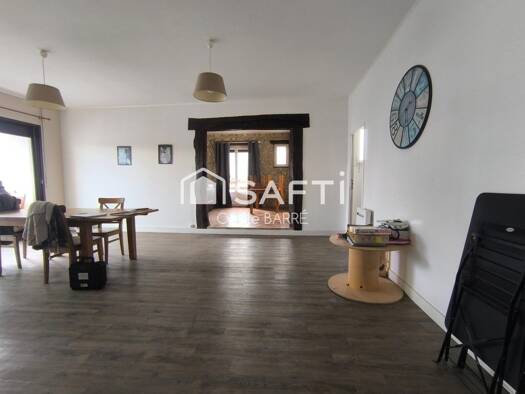 Immeuble à vendre 289 500 € 244 m² Centre Ruelle-sur-Touvre 16600