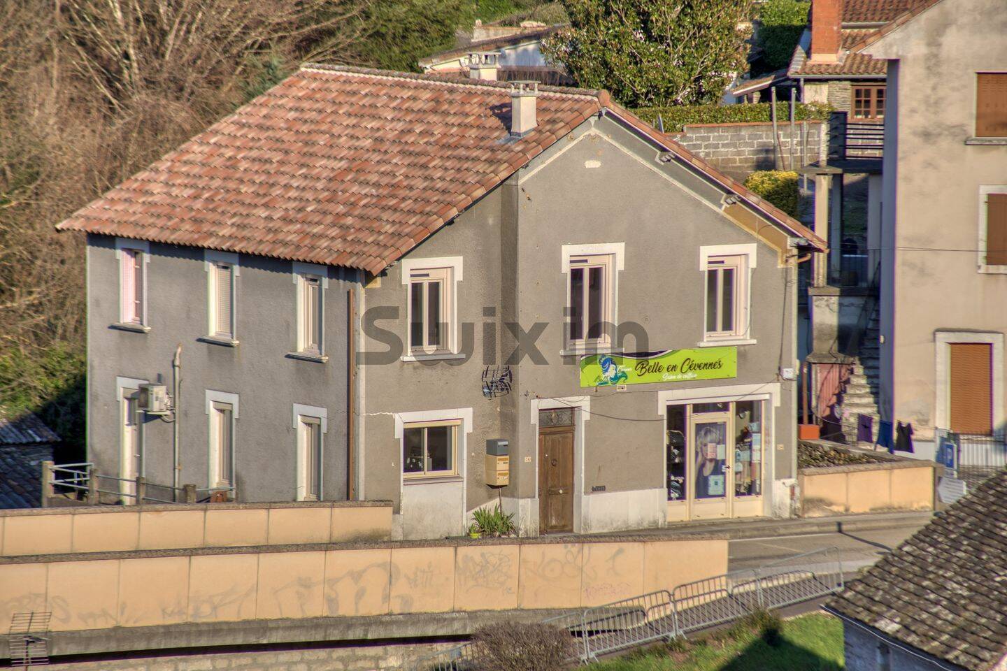 Maison 11 pièces 185 m² · à Le Collet-de-Dèze · 185 m² · 179 000 €