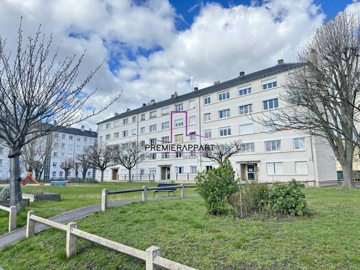 Appartement à vendre 212 000 € 3 pièces 2 chambres 51,8 m² RDC/4 Main de Fer Houilles 78800