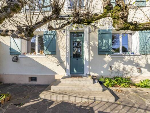 Maison à vendre 643 000 € 9 pièces 5 chambres 180,7 m² 1 035 m² de terrain Thomery 77810