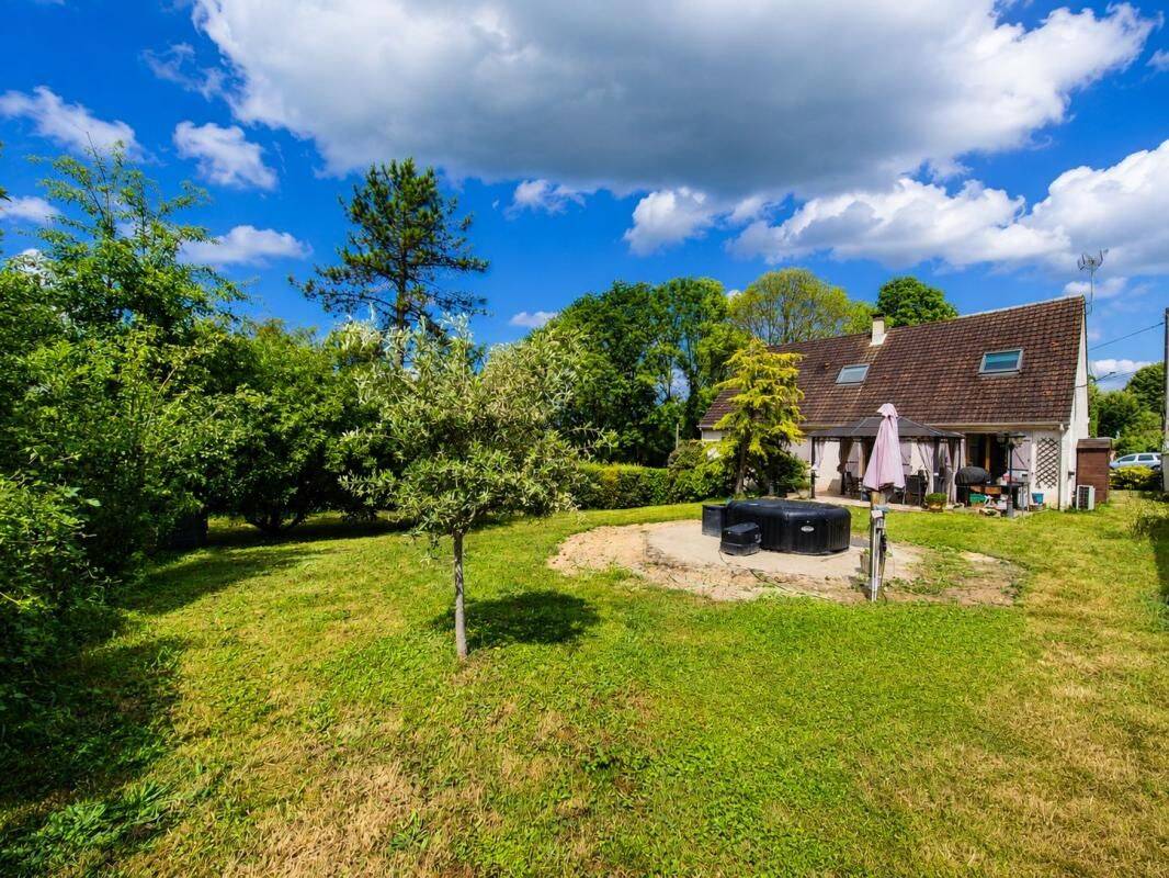 Maison 8 pièces 150 m² · à Crécy-la-Chapelle · 150 m² · 369 900 €
