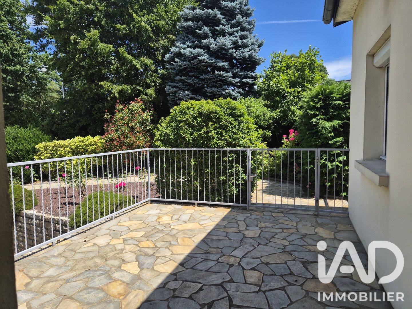 Maison 5 pièces 111 m² · à Lécousse · 111 m² · 162 000 €