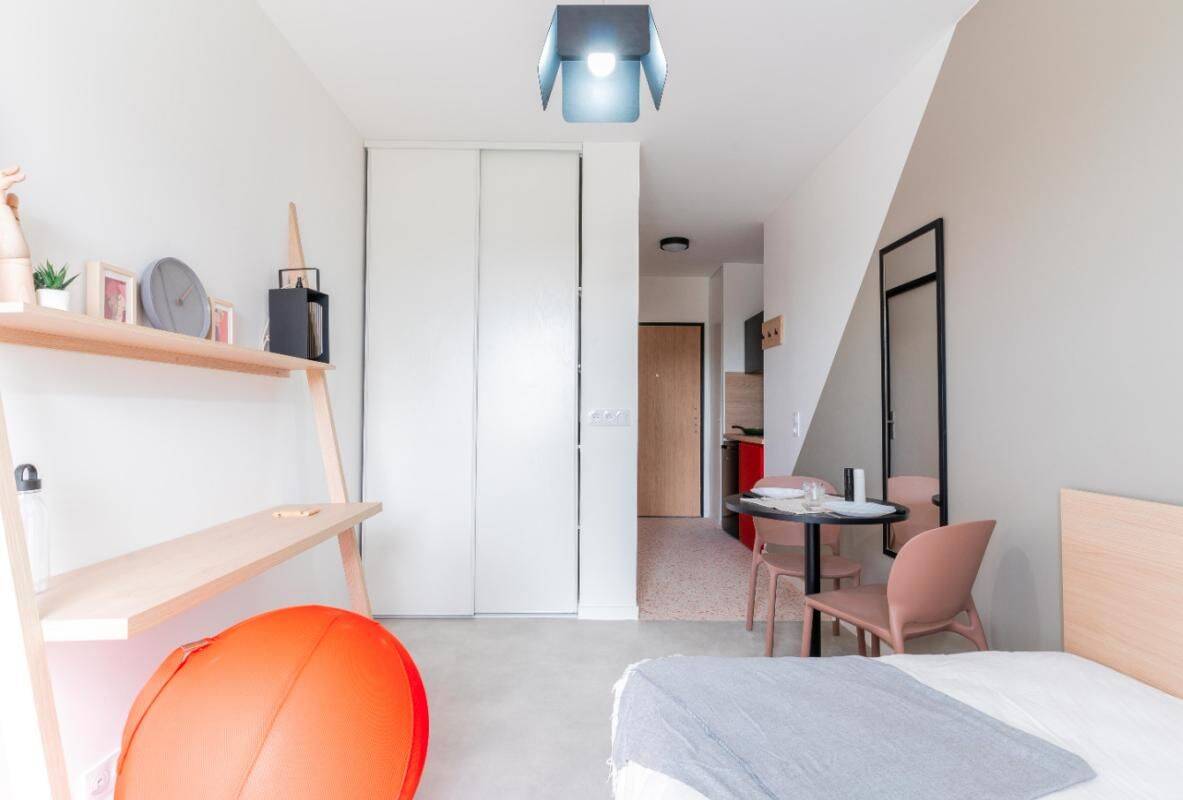 Appartement 1 pièce 10 m² · à Dijon · 10 m² · 520 €