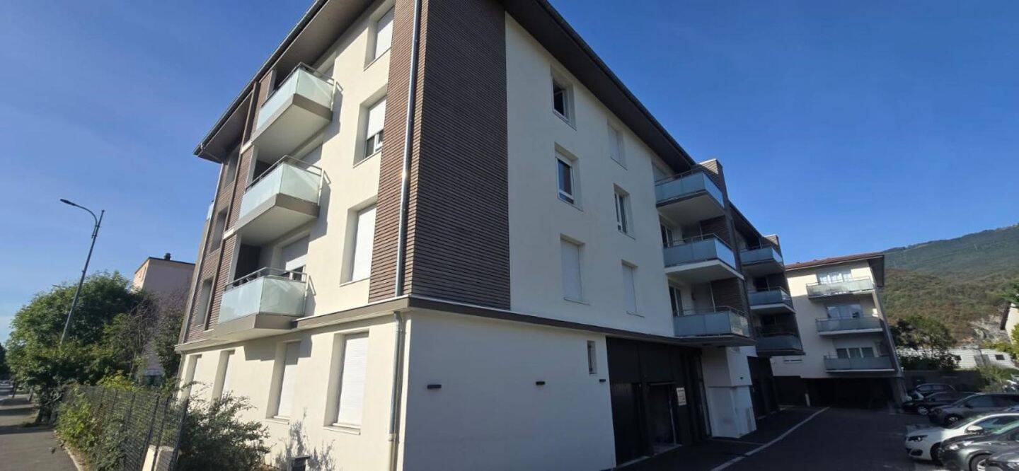Appartement 2 pièces 44 m² · à Seyssinet-Pariset · 44 m² · 644 €
