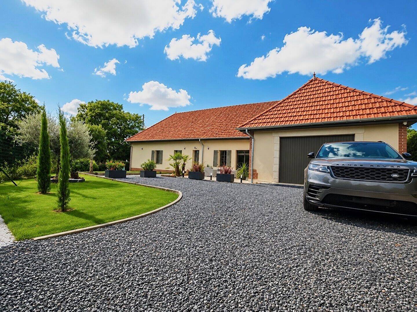Maison 7 pièces 176 m² · à Montgueux · 176 m² · 399 000 €