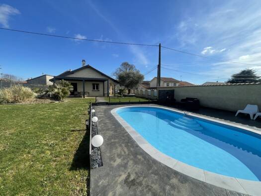 Maison de plain-pied à vendre 485 000 € 4 pièces 3 chambres 110 m² 1 050 m² de terrain Villette-d'Anthon 38280