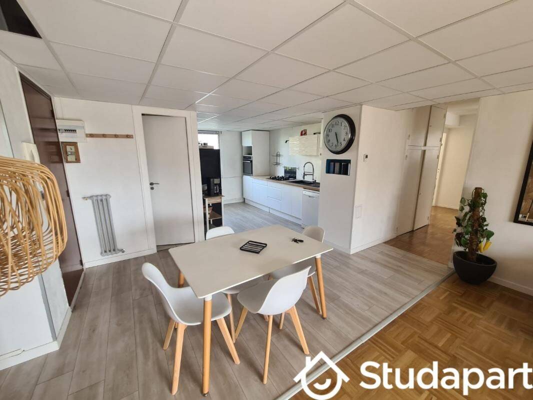 1 pièce 14 m² · à Angers · 14 m² · 445 €