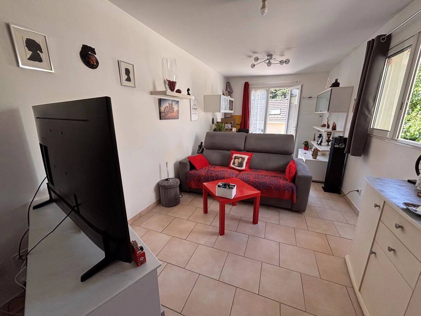 Appartement 2 pièces 49 m² · à Vacqueyras · 48,5 m² · 590 €