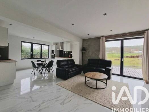 Maison à vendre 249 500 € 4 pièces 3 chambres 87 m² 1 810 m² de terrain Saint-Gildas-des-Bois 44530