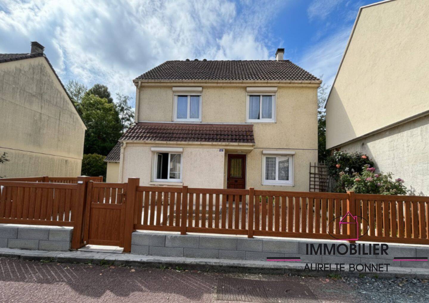 Maison 7 pièces 122 m² · à Lisieux · 122 m² · 250 000 €