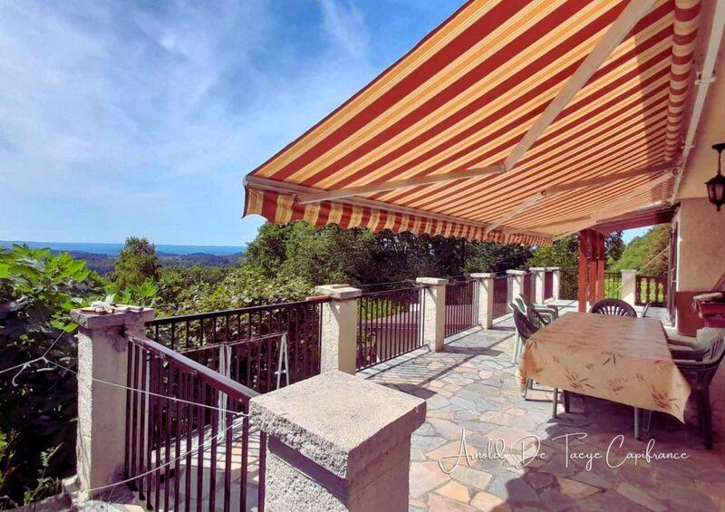 Maison 8 pièces 275 m² · à Sioniac · 275 m² · 325 000 €