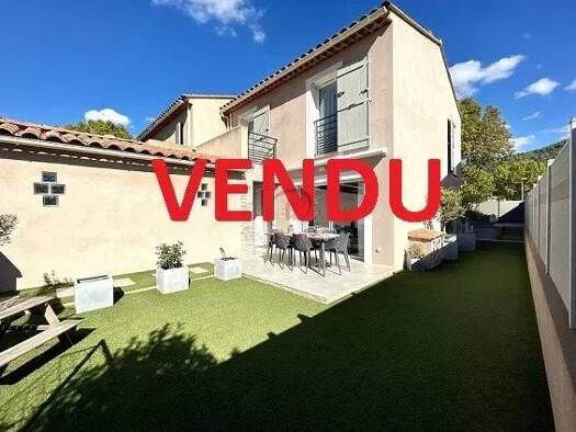 Maison à vendre 419 000 € 4 pièces 3 chambres 89 m² 110 m² de terrain Évenos 83330