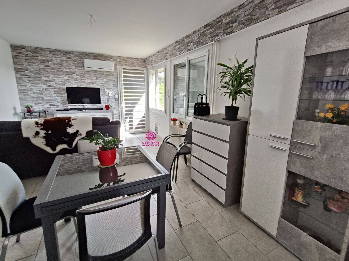 Appartement 2 pièces 56 m² · à Roussillon · 56 m² · 95 000 €