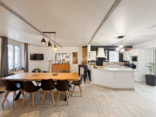 Maison à vendre 317 000 € 6 pièces 5 chambres 165 m² 2 000 m² de terrain Montauban 82000