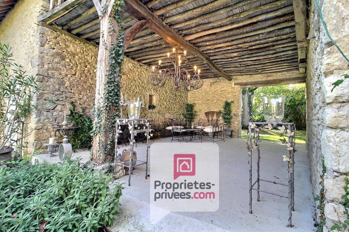 Maison 6 pièces 200 m² · à Sceaux-du-Gâtinais · 200 m² · 365 000 €