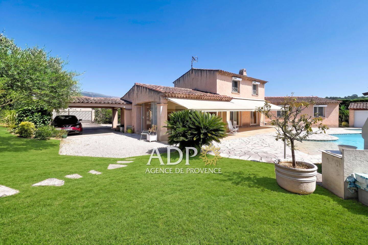 Maison 4 pièces 149 m² · à Grasse · 149 m² · 799 000 €